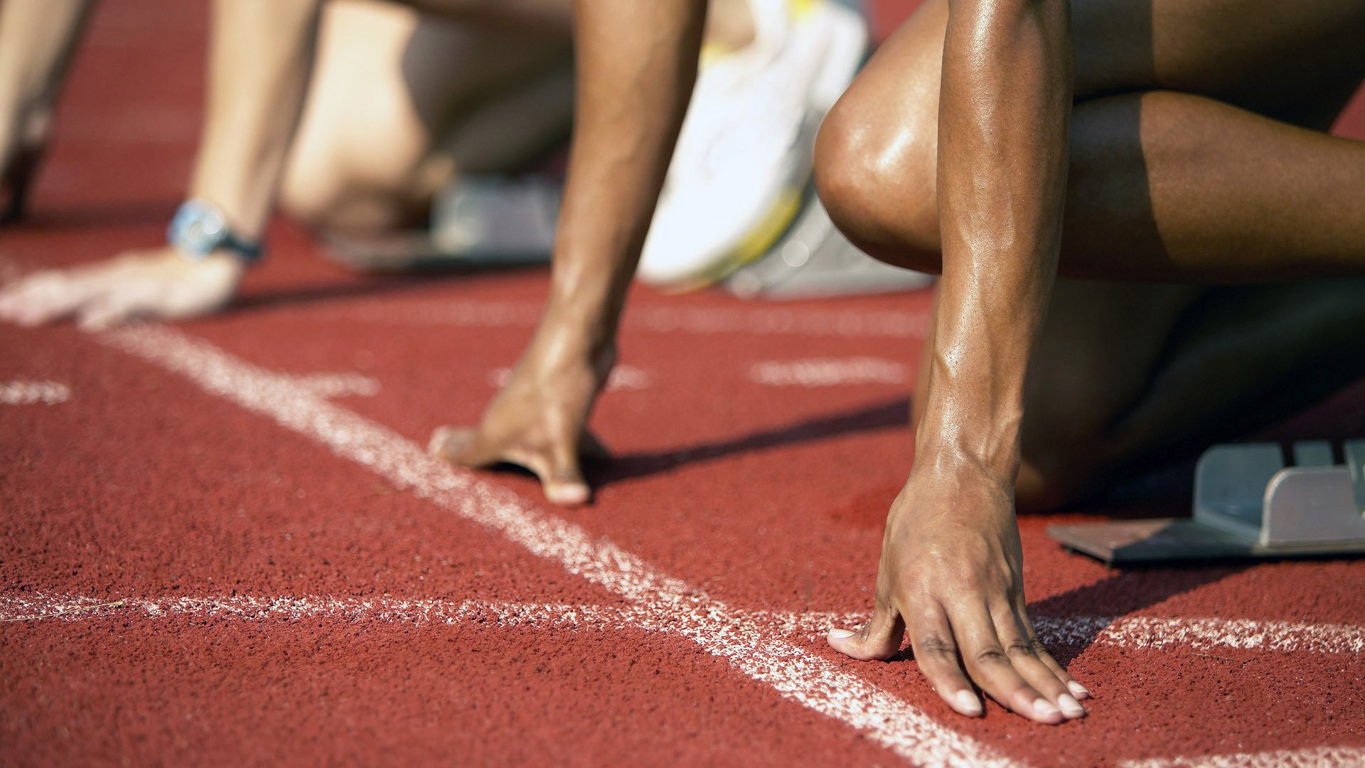 CBA赛场燃起热血青春，cba经典视频