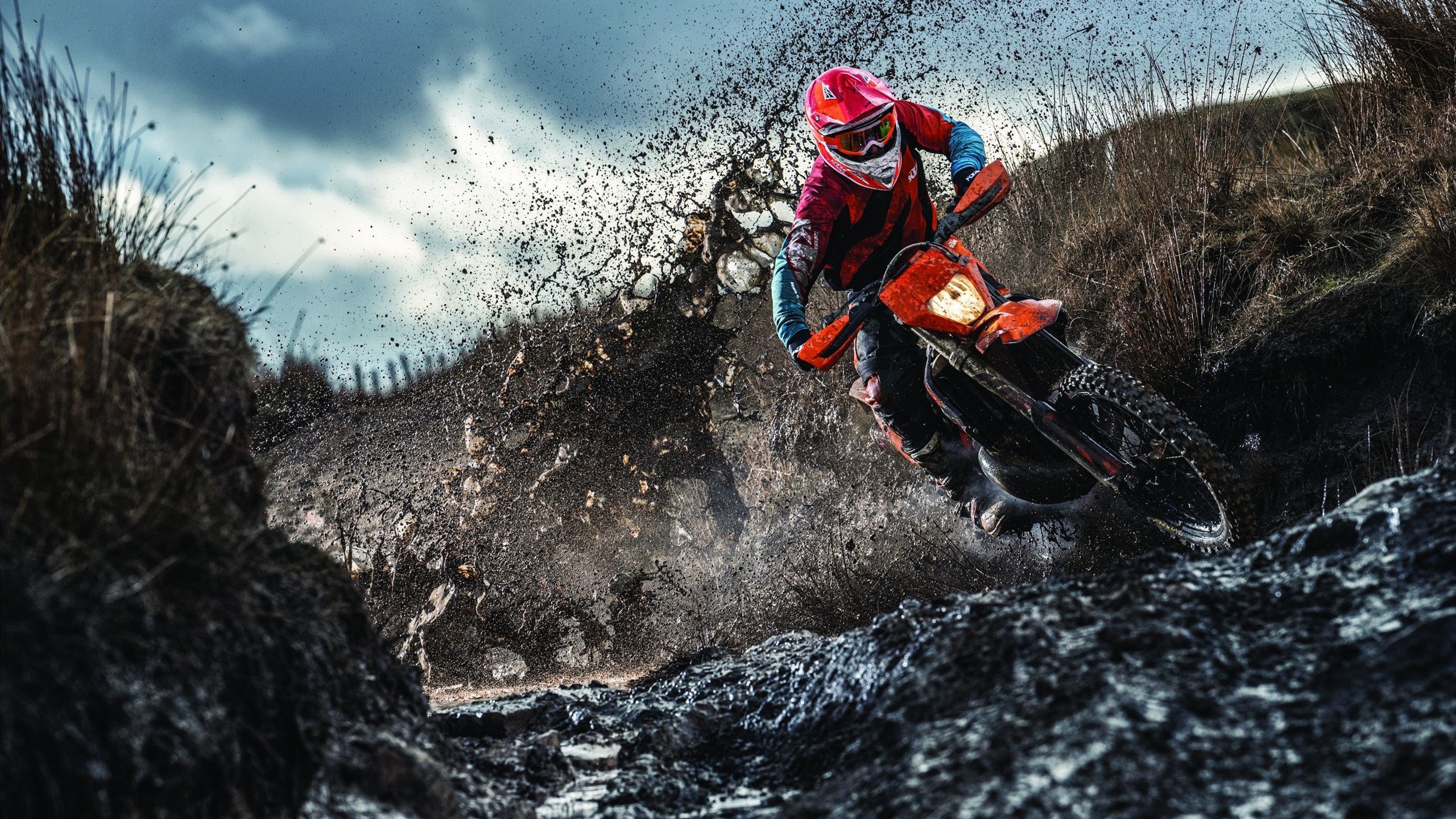 体育新闻中心赛场外的故事,体育新闻赛事报道标题大全